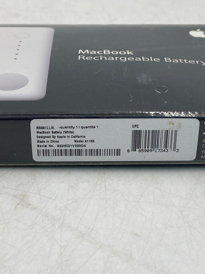 New Apple MacBook Rechargeable Battery A1185 White