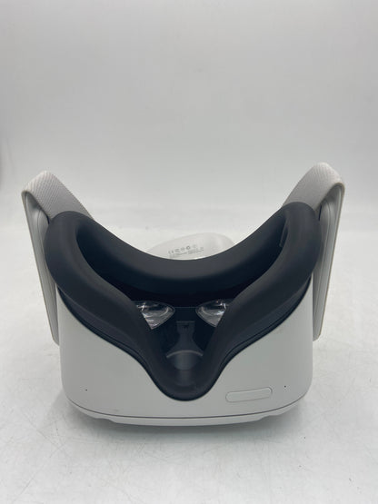 Meta Quest 2 256GB Standalone All-in-One VR Headset  KW49CM with VR Power 2 Battery