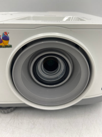 ViewSonic PG707X 1024 x 768 Pixels 1300 Ansi Lumens DLP Projector VS19090 (Device Only)