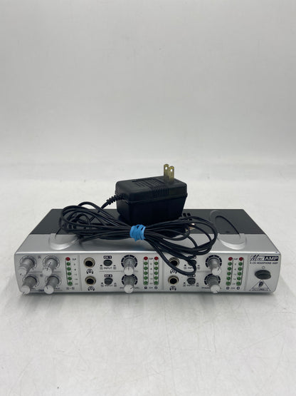 BEHRINGER MINIAMP AMP800 4-Channel Stereo Headphone Amplifier  P0331