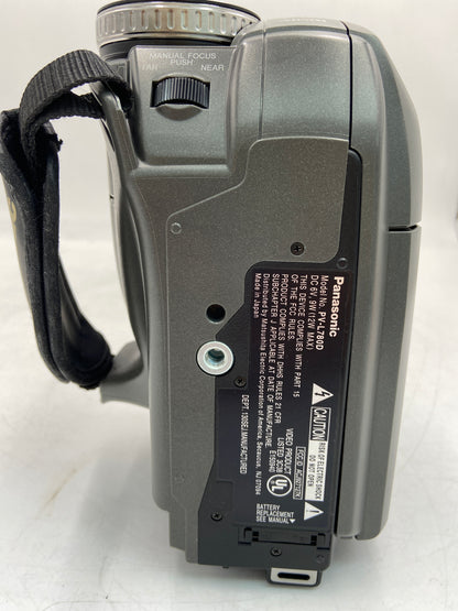 Panasonic Palmsight Hi-Definition Zoom Video Recorder with Shotoshot PV-L780D