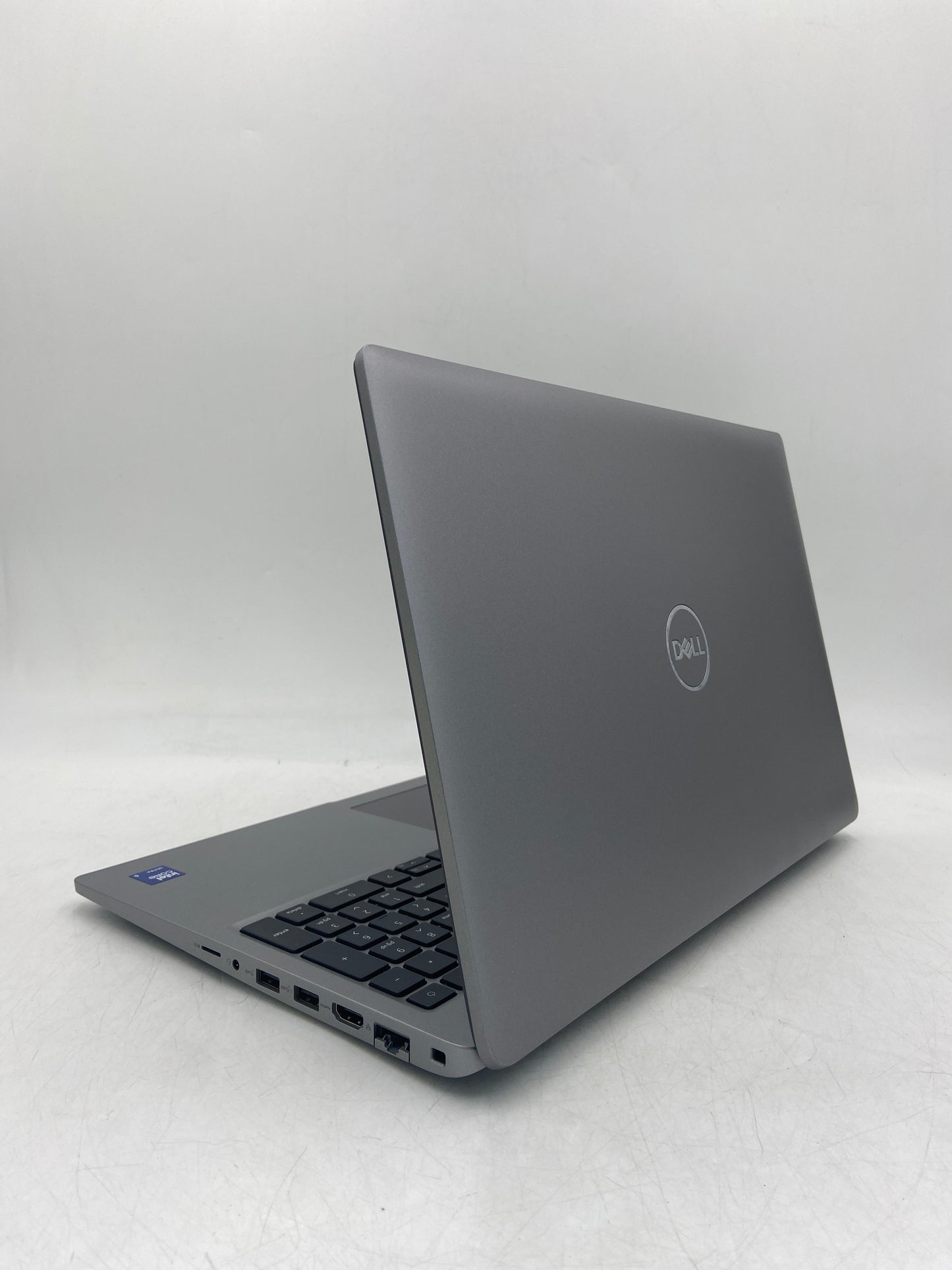Dell Latitude 5550 15.6" Intel Core Ultra 5 1920 x 1080 Windows 11 Pro 512GB SSD Grey 2024 Laptop P127F003