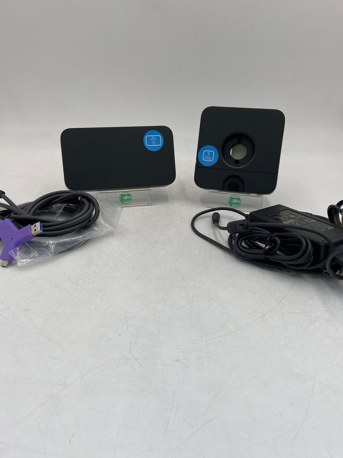 Logitech Swytch Hub 952-000009 Laptop Kit VU0057 with Y-Cable for Video Conferencing