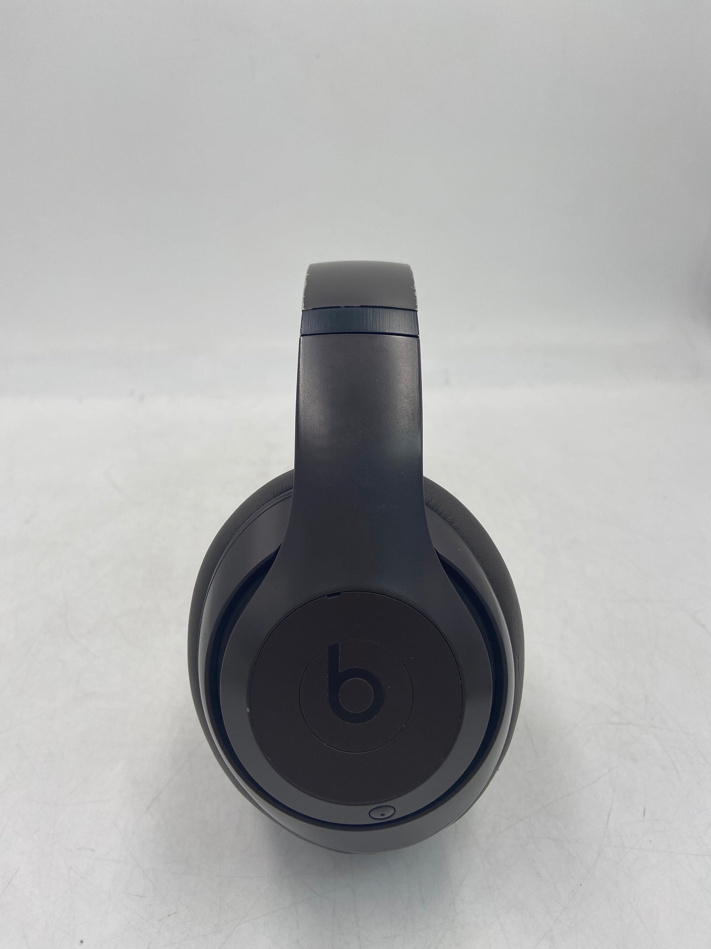 Beats Studio Pro Wired Over-Ear Headphones Deep Brown A2924