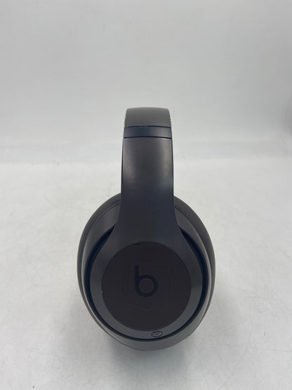 Beats Studio Pro Wired Over-Ear Headphones Deep Brown A2924