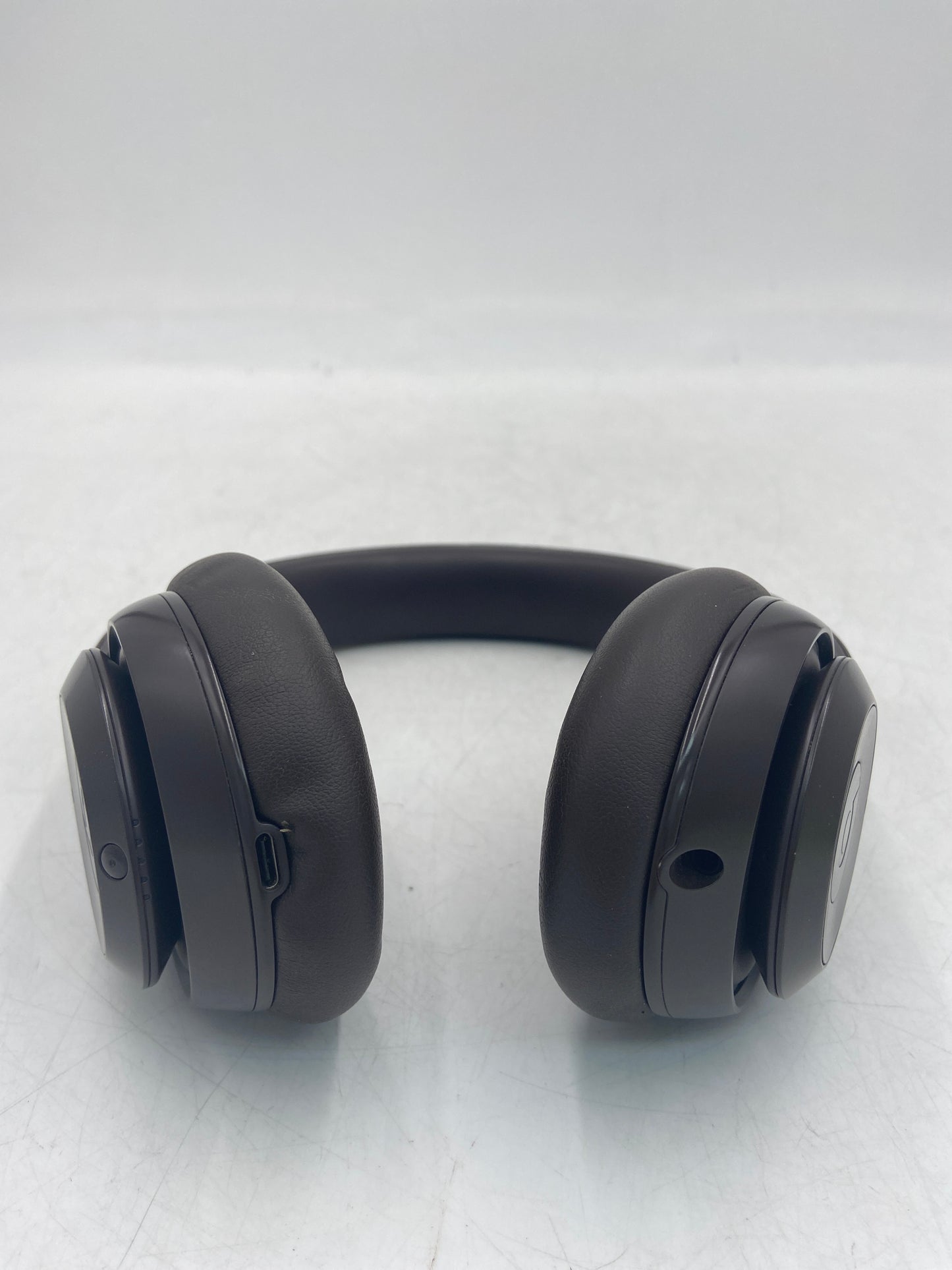 Beats Studio Pro Wired Over-Ear Headphones Deep Brown A2924