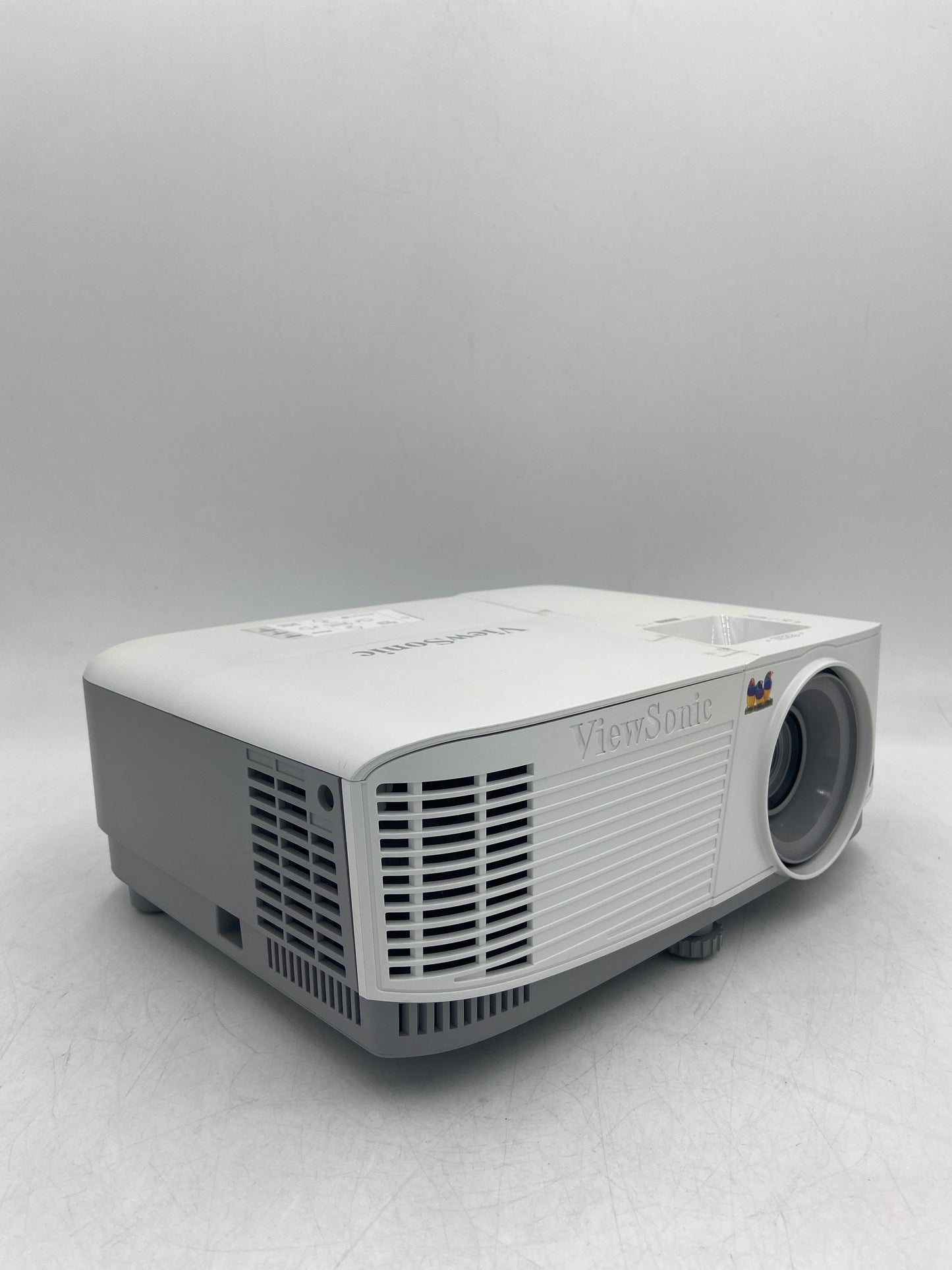 ViewSonic PG707X 1024 x 768 Pixels 1300 Ansi Lumens DLP Projector VS19090