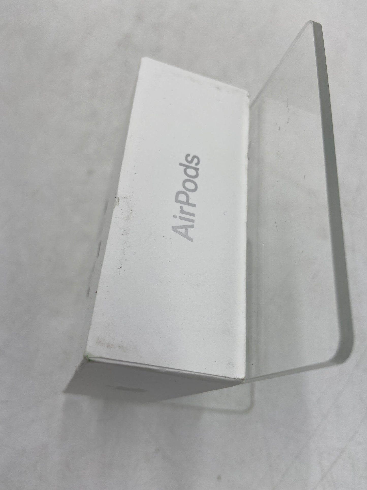 New Apple AirPods 4th Gen with Charging Case A3053 A3050 A3058 MXP63LL/A