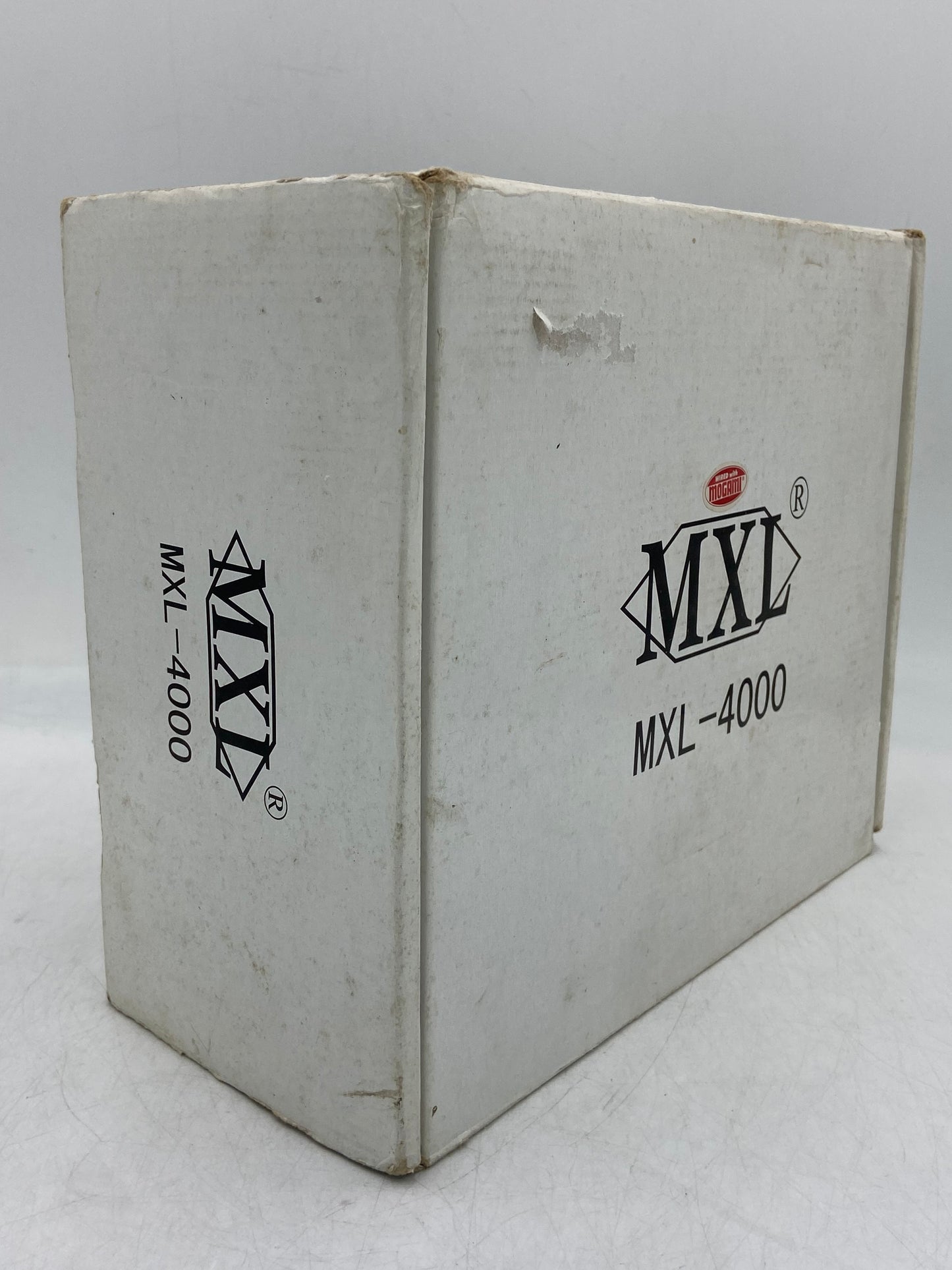 New MXL MXL-4000 Wooden Box 20Hz - 20kHz Multi-Pattern Studio Condenser Microphone MXL4000