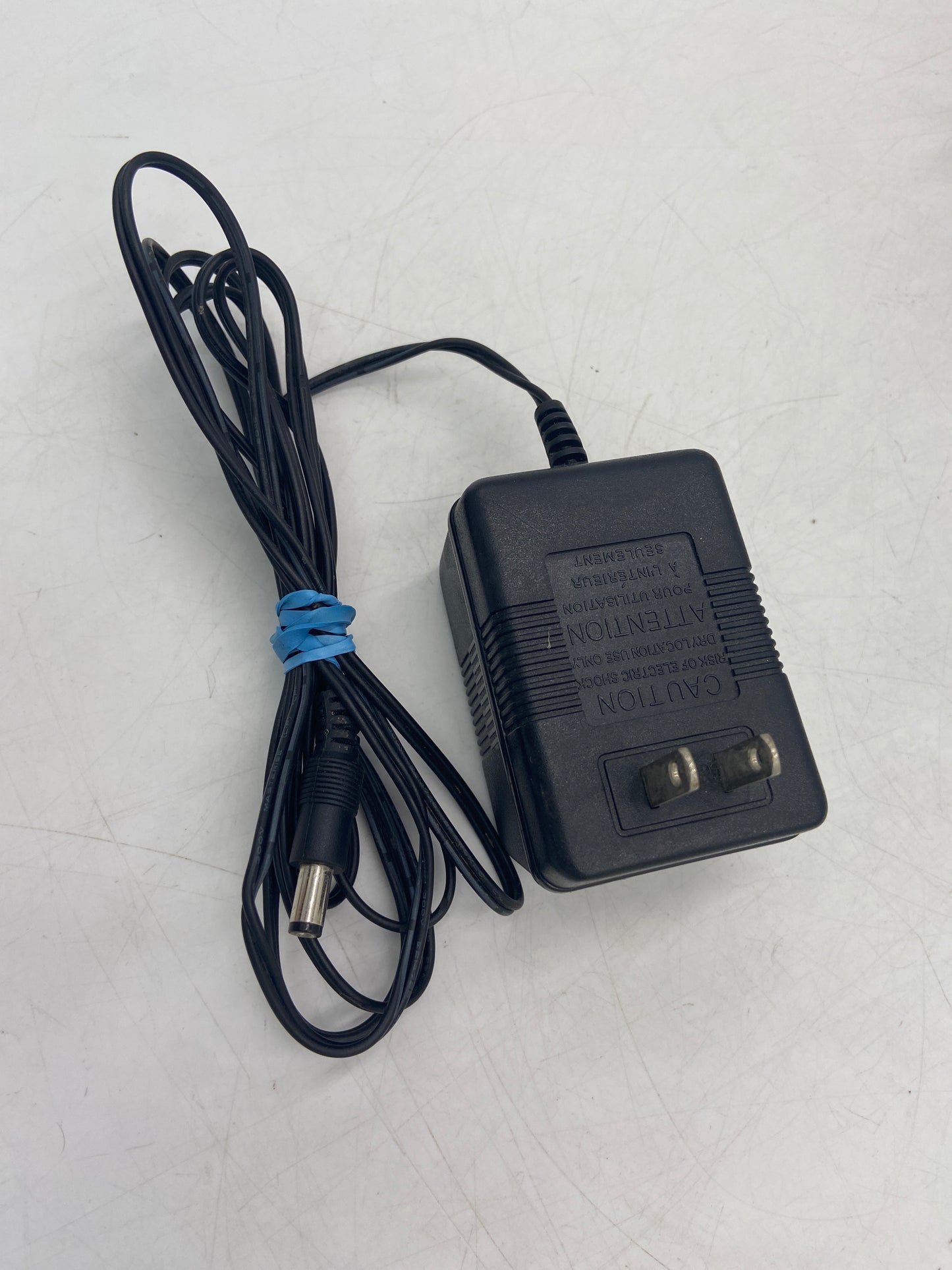 BEHRINGER MINIAMP AMP800 4-Channel Stereo Headphone Amplifier  P0331