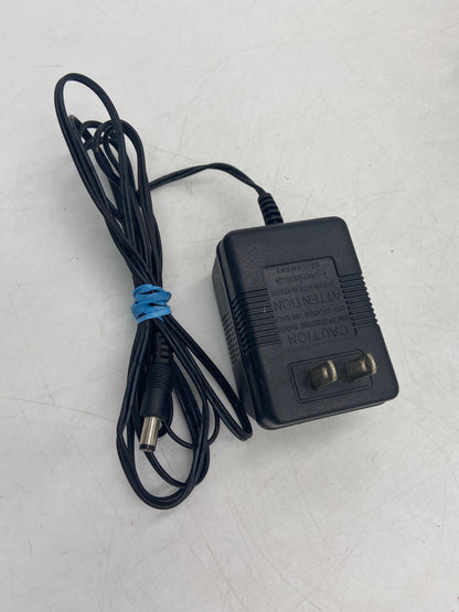BEHRINGER MINIAMP AMP800 4-Channel Stereo Headphone Amplifier  P0331