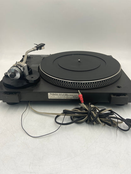 Technics By Panasonic SL-1900 Direct Drive Automatic Turntable System