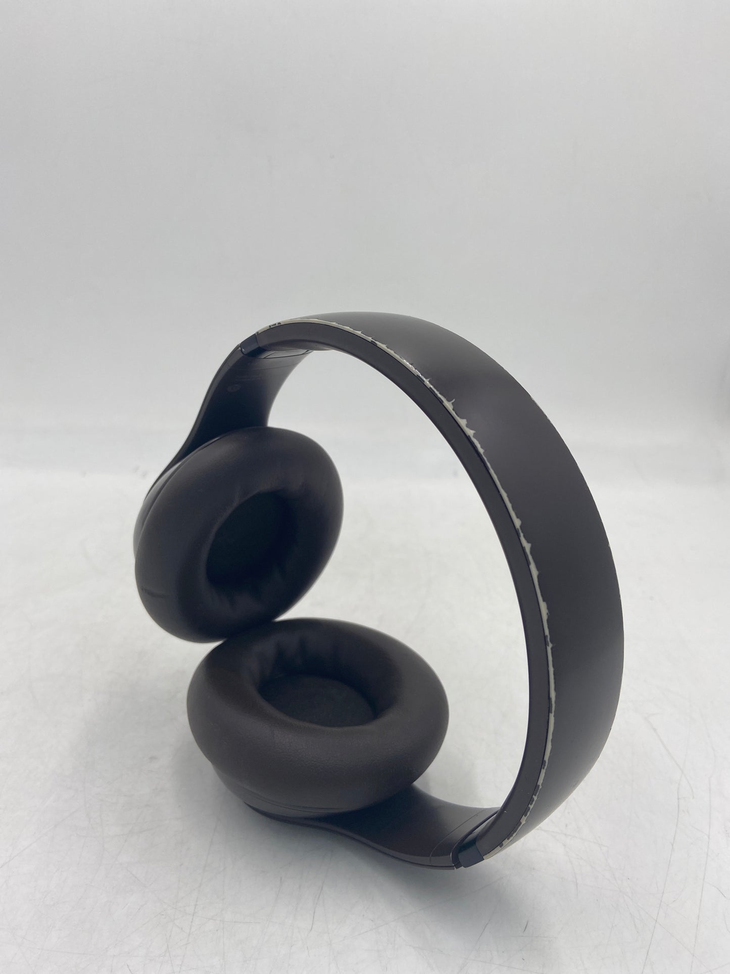 Beats Studio Pro Wired Over-Ear Headphones Deep Brown A2924