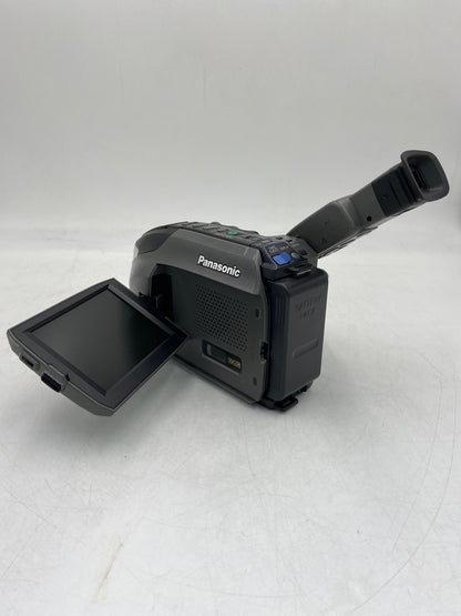 Panasonic Palmsight Hi-Definition Zoom Video Recorder with Shotoshot PV-L780D
