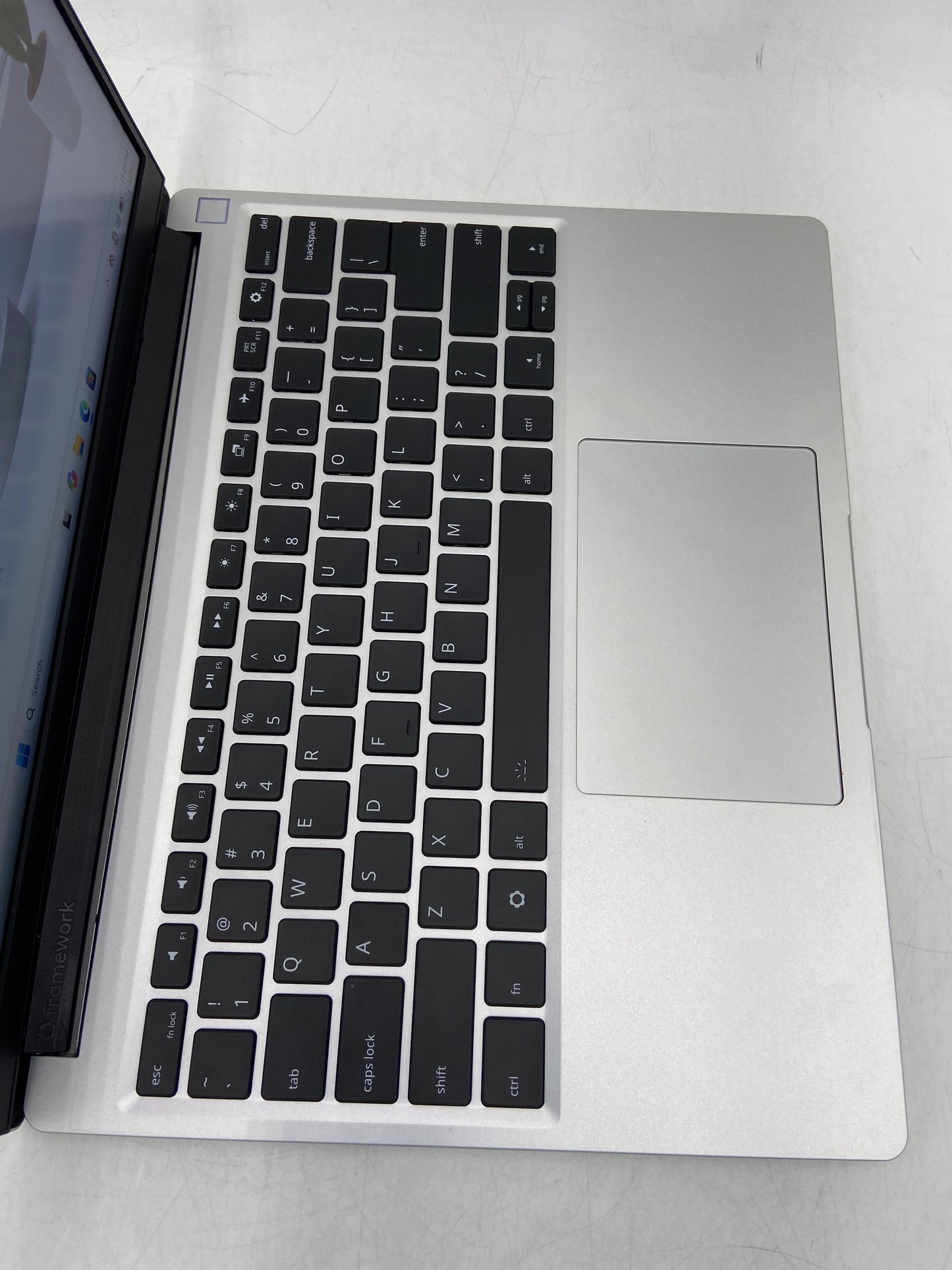 Framework Laptop 13 13" Ryzen AI 7 350 W/ Radeon 860M 2.0GHz 16GB RAM 932GB AMD Laptop