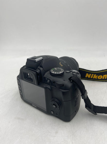 Nikon D3000 10.2MP Digital SLR DSLR Camera