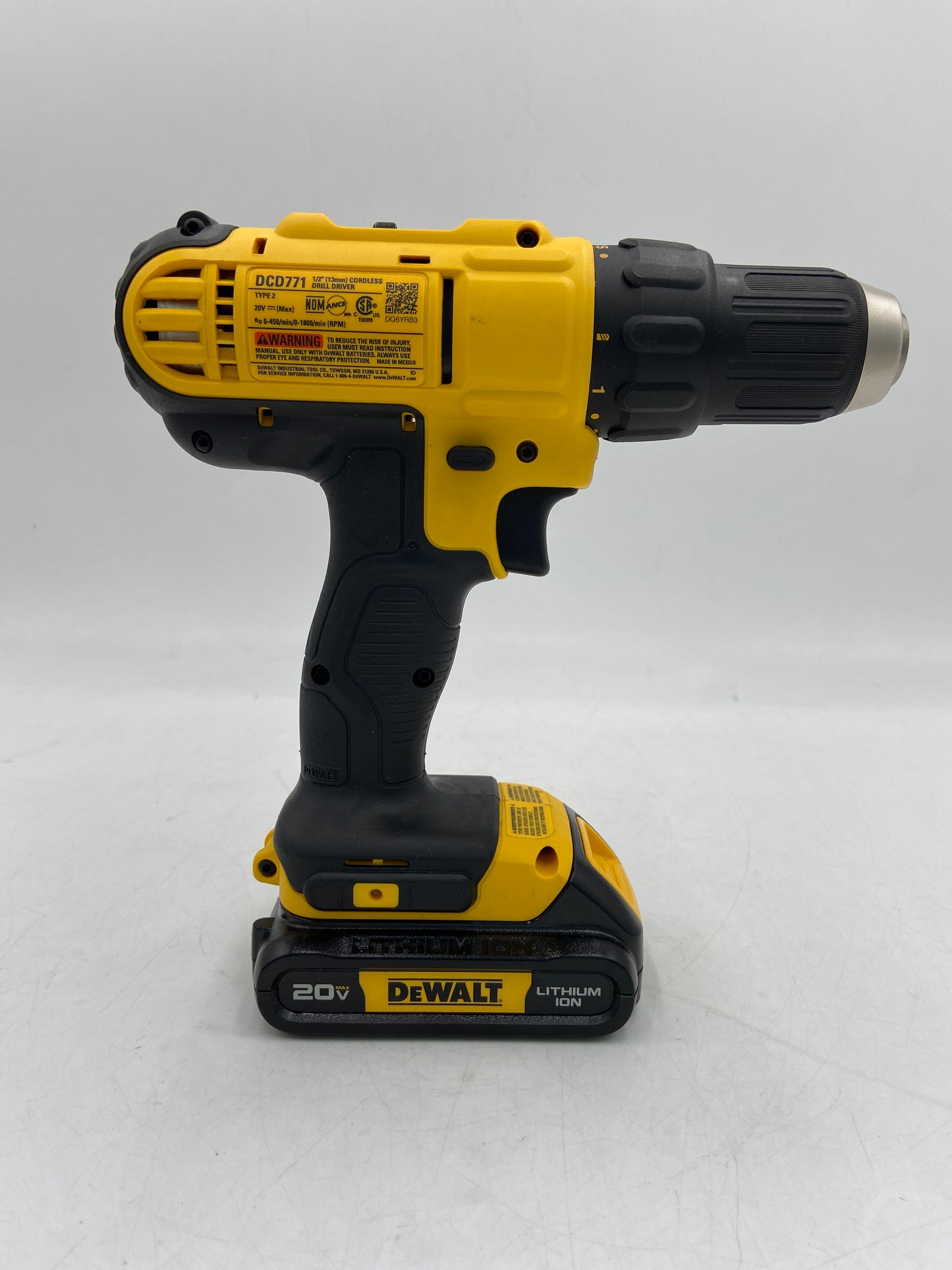 DeWalt DCD771 KIT 20V MAX 1/2" (13mm) Cordless Drill Driver