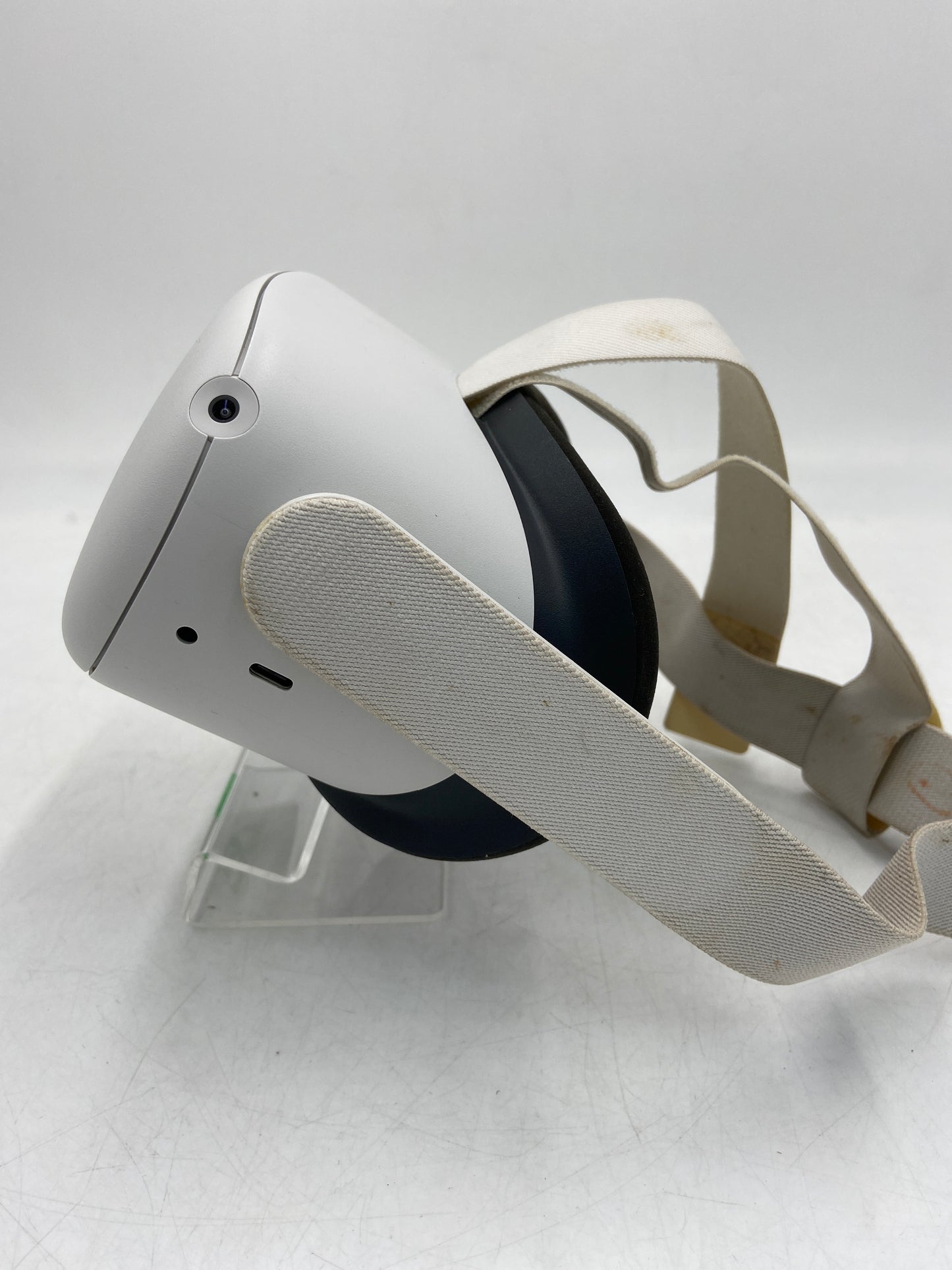 Meta Quest 2 128GB Standalone All-in-One VR Headset KW49CM