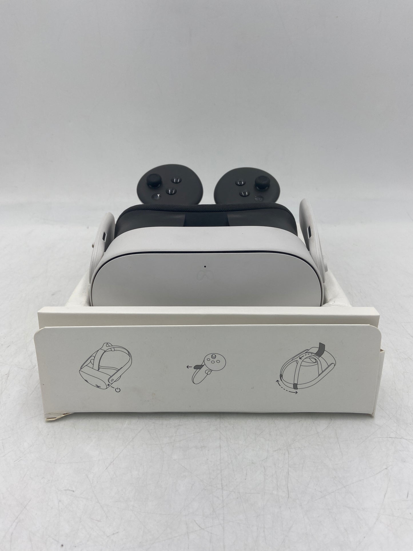 Meta Quest 3S 128GB Standalone All-in-One VR Headset P97