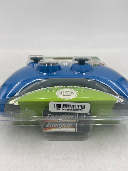 New Xbox  360 Original Controller With Battery Pack B4F-00040, B4U-00021 Blue