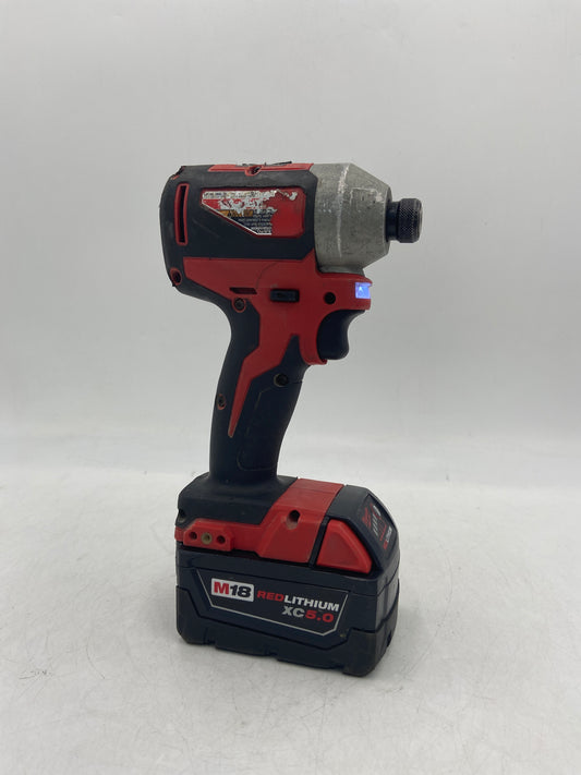 Milwaukee 2850-20 M18 18V 1/4 in Hex Impact Driver Power Tool with Battery