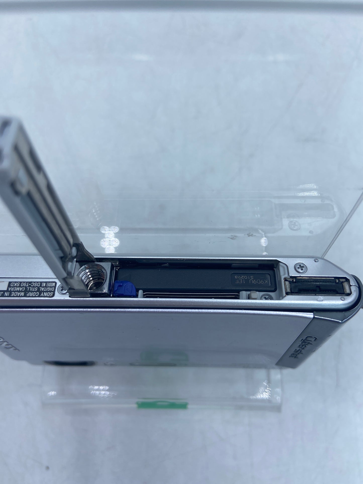 SONY Cyber-Shot Digital Camera DSC-T90 Silver