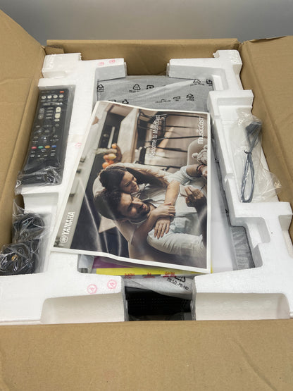 New Open Box Yamaha RX-V583 AV Receiver / Ampli-Tuner for Audio & Video Black ZW63180