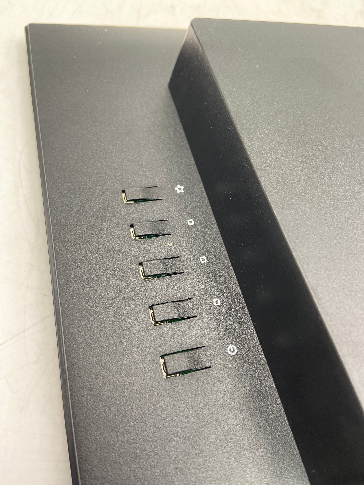 Broken ViewSonic 21.5" VX2267-mhd 1080p Full HD LED Backlit Display VS18636