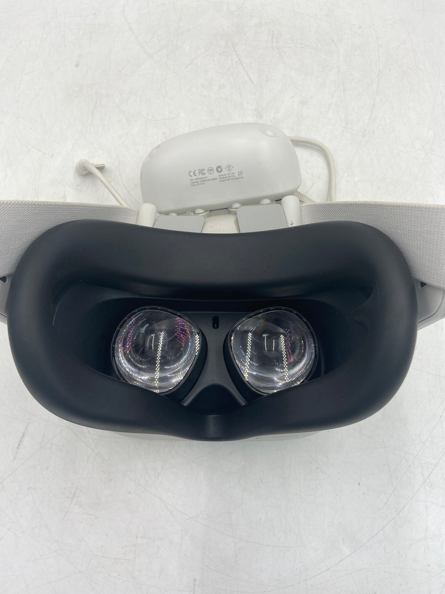 Meta Quest 2 256GB Standalone All-in-One VR Headset  KW49CM with VR Power 2 Battery