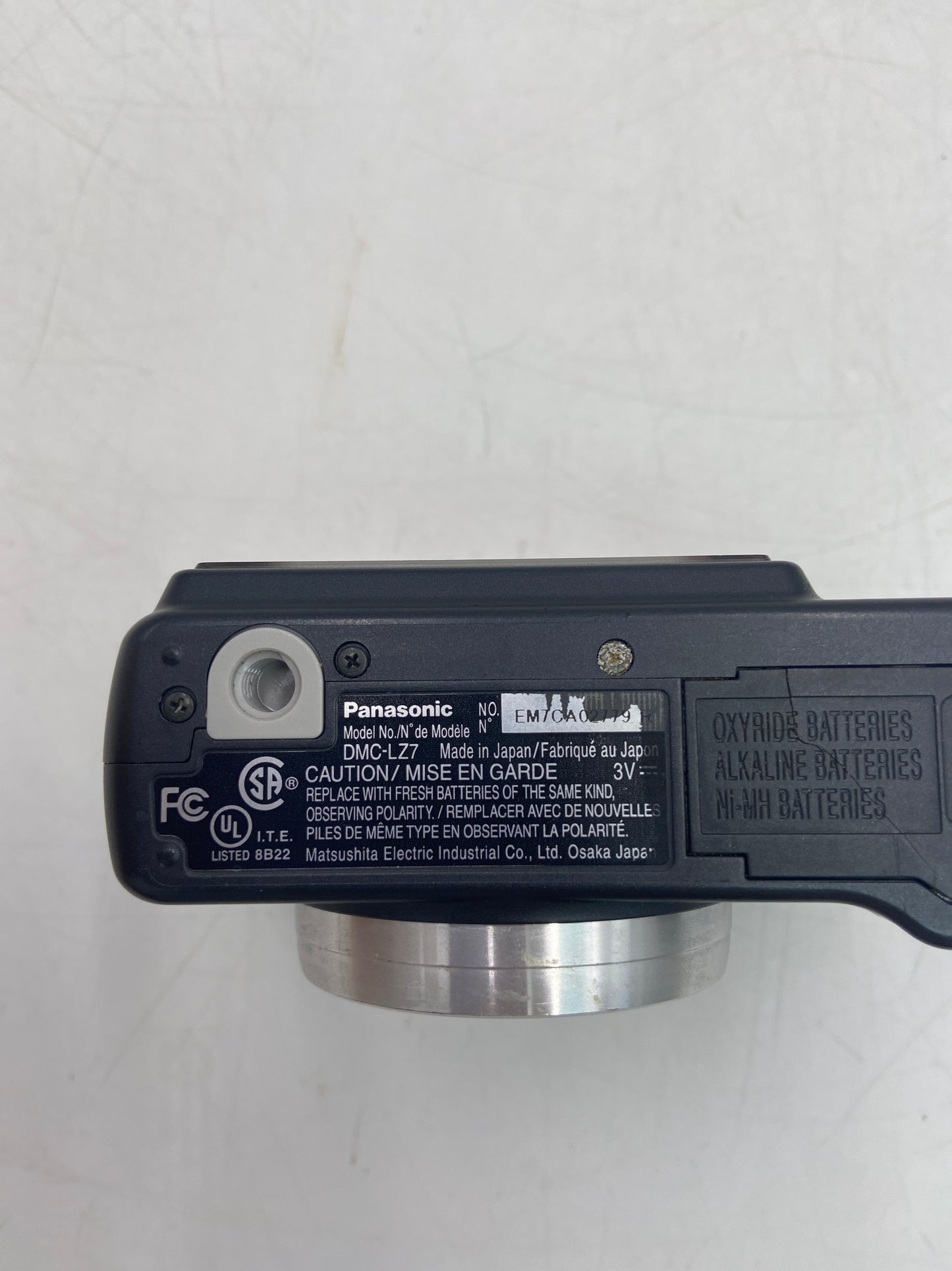 Broken Panasonic DMC-LZ7 DMC-LZ7 7.2MP Compact Digital Camera Battery Corrosion