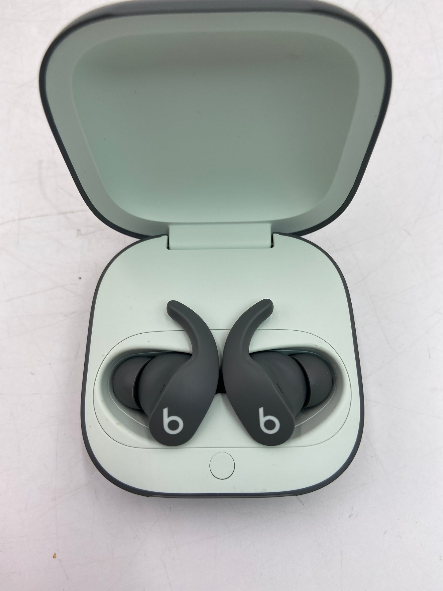 Broken Beats Fit Pro True Wireless Bluetooth ANC Earbuds Sage Gray MK2J3LL/A (Bluetooth Issues)