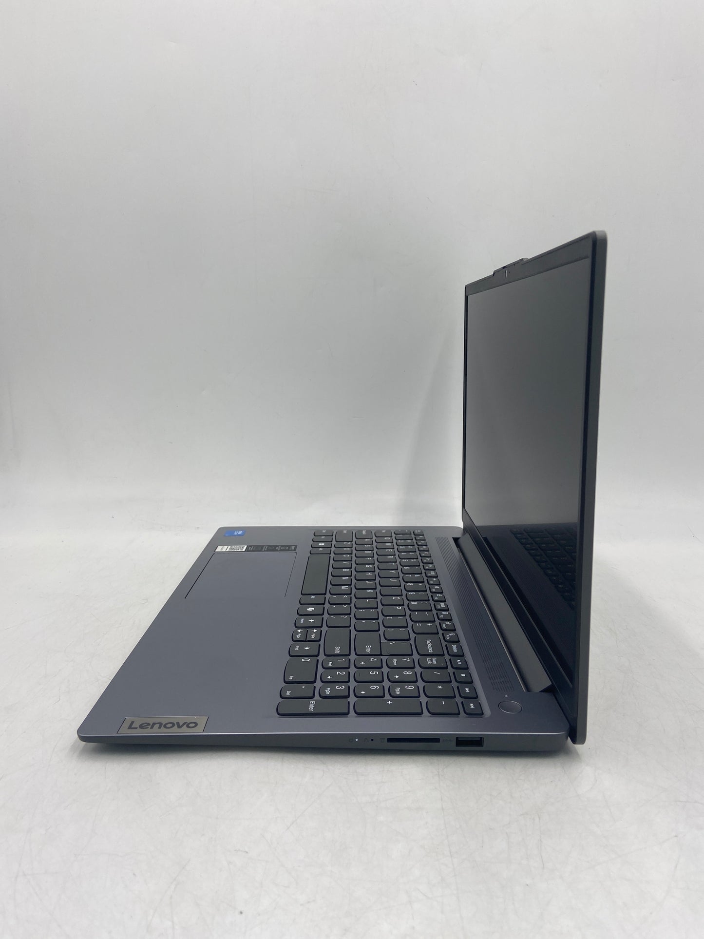 Lenovo IdeaPad Slim 3 15ITN9 15.6" Core 3 N355 3.9GHz 8GB RAM 128GB