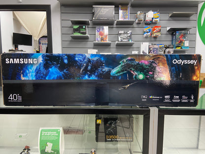 New Samsung Odyssey 40" G75F 5K2K WUHD LCD VA Curved Gaming Monitor