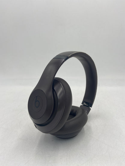 Beats Studio Pro Wired Over-Ear Headphones Deep Brown A2924
