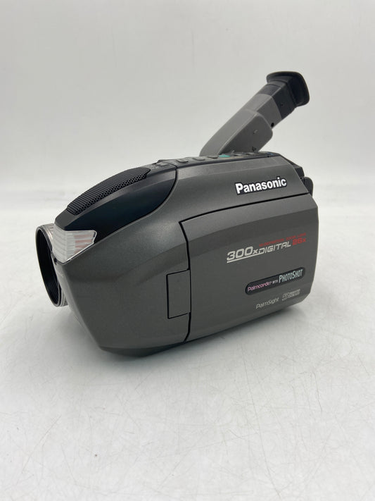 Panasonic Palmsight Hi-Definition Zoom Video Recorder with Shotoshot PV-L780D