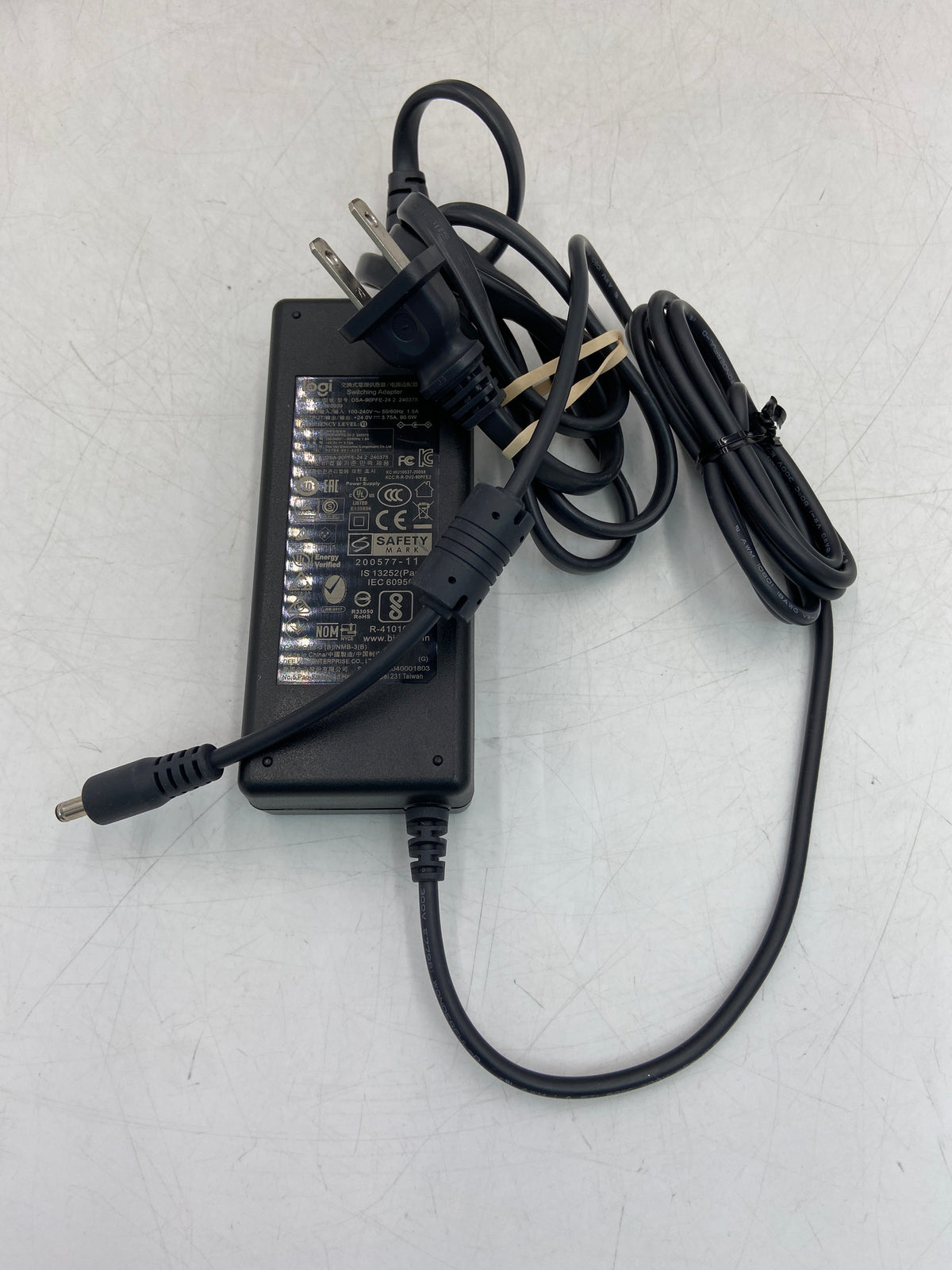 Logitech Swytch Hub 952-000009 Laptop Kit VU0057 with Y-Cable for Video Conferencing