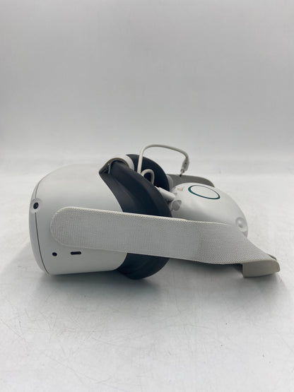 Meta Quest 2 256GB Standalone All-in-One VR Headset  KW49CM with VR Power 2 Battery