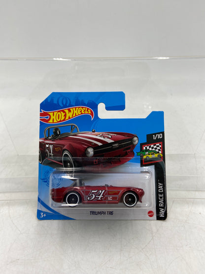 New Hot Wheels  Lot of 3 Race Day Toy Cars 5785