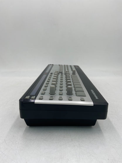 Novation ReMOTE ZeRO SL MIDI Controller