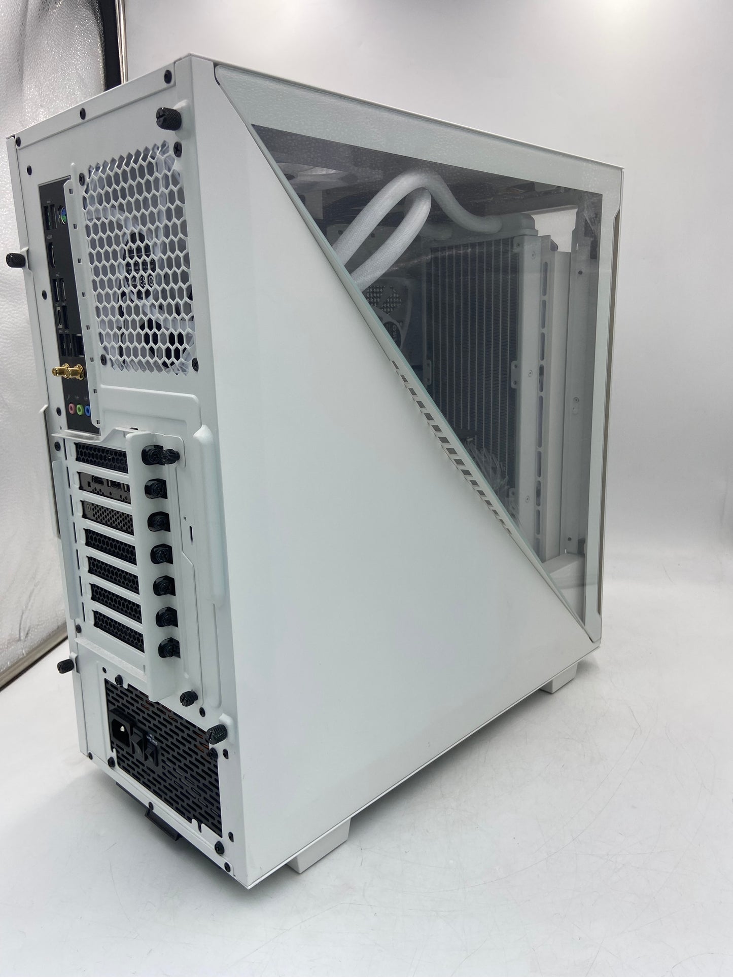 Thermaltake 2023 LCGS Avalanche i477T AIO Liquid Cooled CPU White Gaming Desktop Core i7-13700F 3.90GHz 32GB RAM 2TB NVMe MSI GeForce RTX 4070 Ti