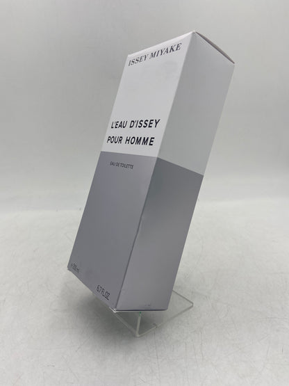 New Issey Miyake L'eau D'issey Pour Homme Perfume  5134G9 200ml