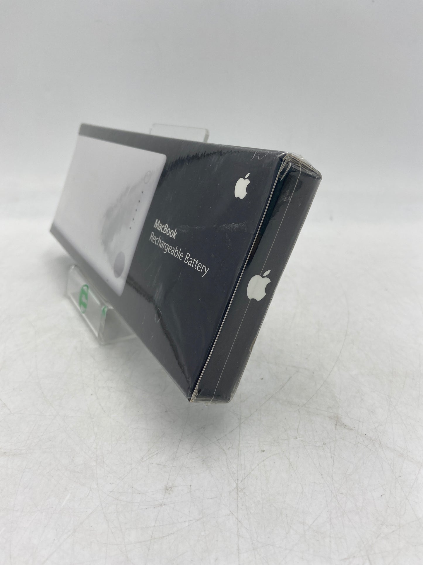 New Apple MacBook Rechargeable Battery A1185 White