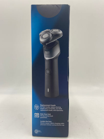 New PHILIPS NORELCO SHAVER 5000X WET/DRY SHAVER X5004/84