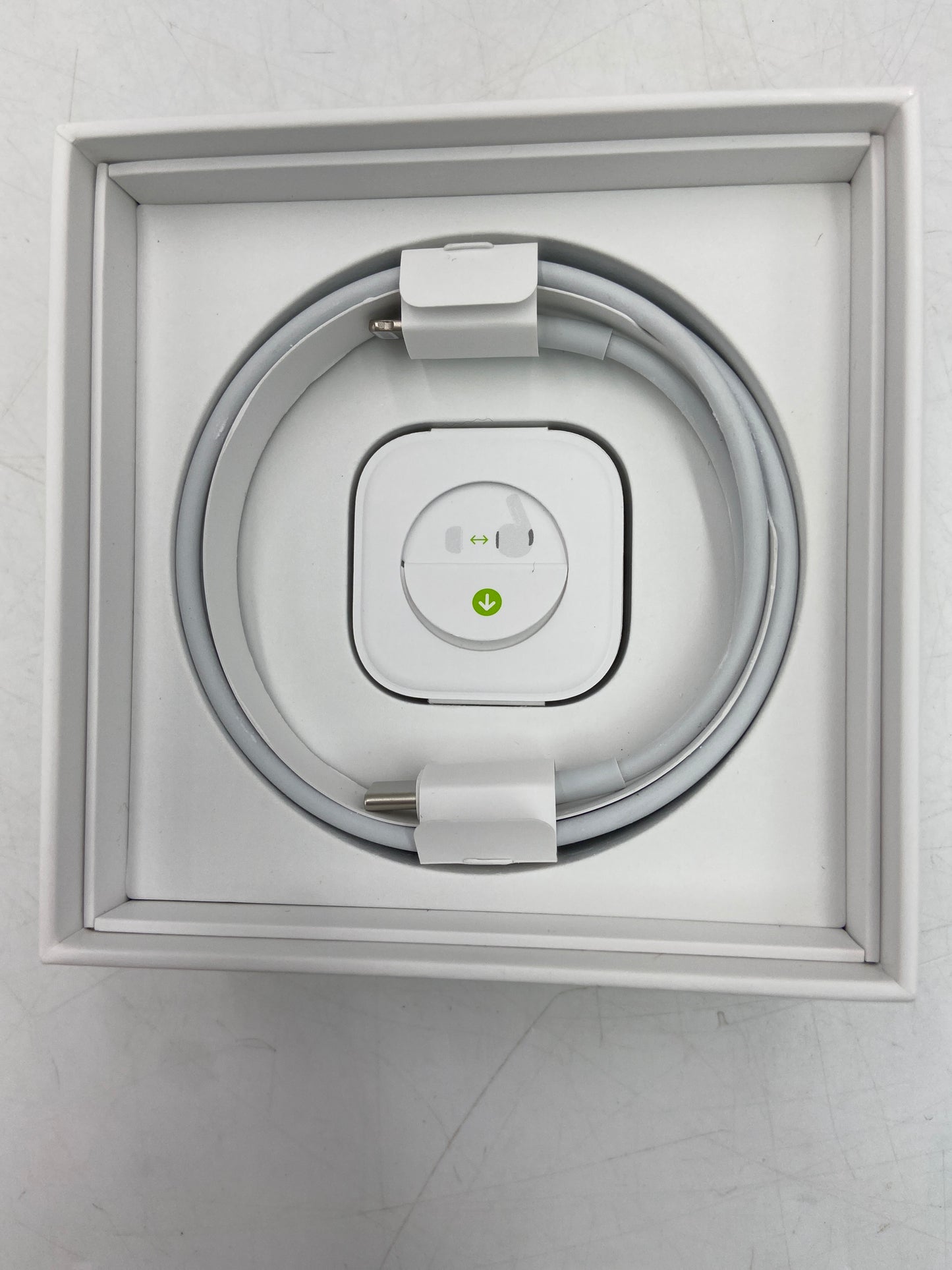 Apple AirPods Pro 1st Gen Wireless In-Ear Headphones with MagSafe Charging Case A2083 A2084 A2190 MWP22AM/A