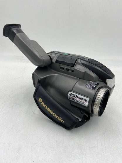 Panasonic Palmsight Hi-Definition Zoom Video Recorder with Shotoshot PV-L780D