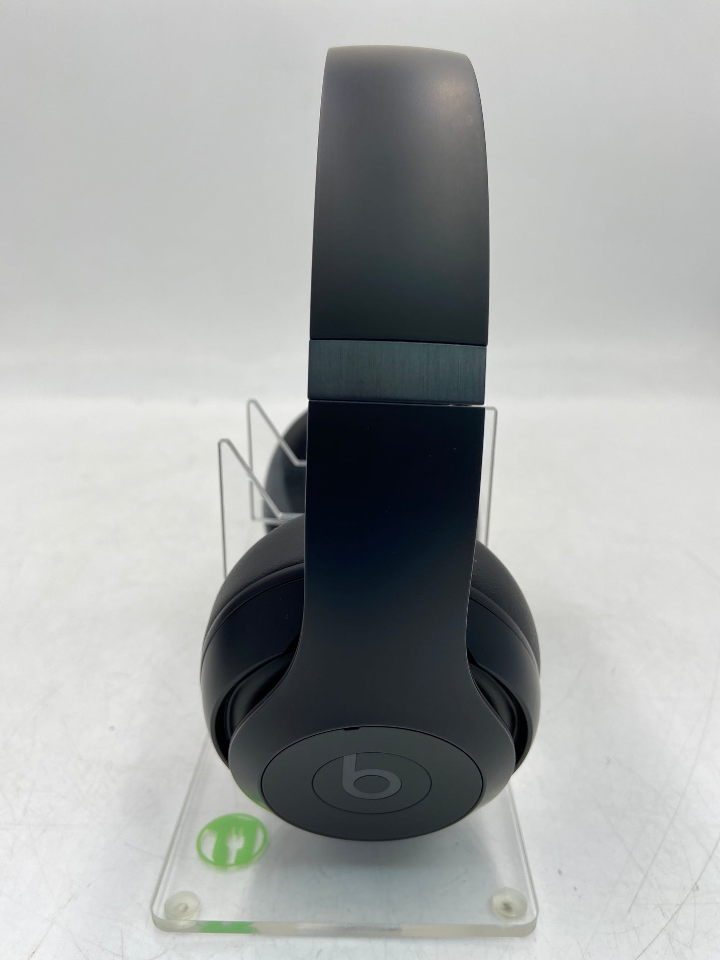 Beats Studio Pro Wireless Over-Ear Bluetooth Headphones Black A2924