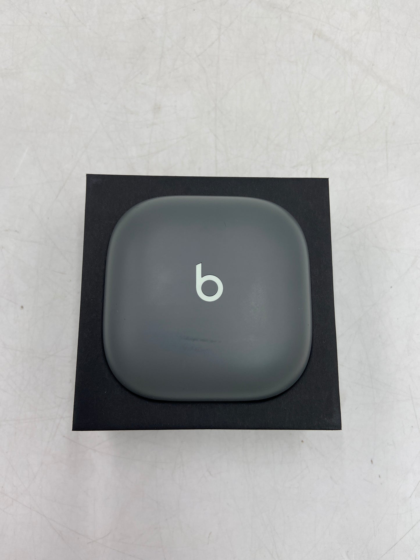 Broken Beats Fit Pro True Wireless Bluetooth ANC Earbuds Sage Gray MK2J3LL/A (Bluetooth Issues)