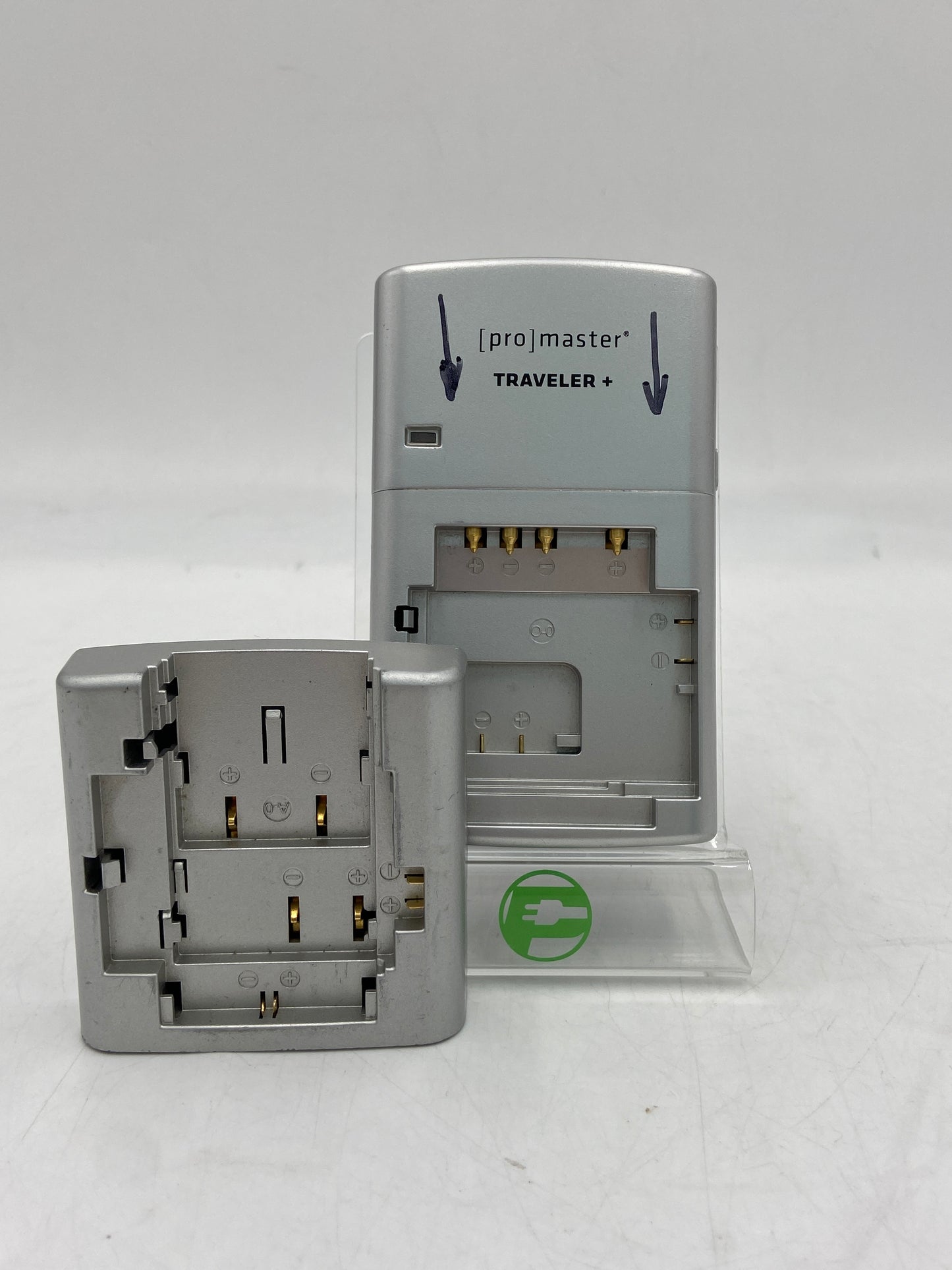 [PRO] Master Lithium Ion Worldwide Traveler + Battery Charger 9176