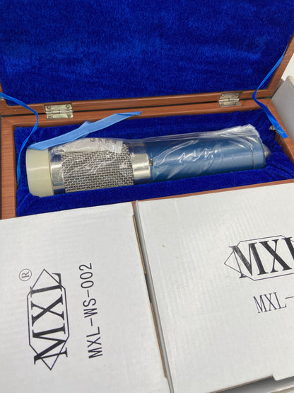 New MXL MXL-4000 Wooden Box 20Hz - 20kHz Multi-Pattern Studio Condenser Microphone MXL4000