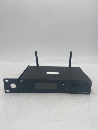Sennheiser XS Wireless + XS Wireless 2 Receiver and Handheld Transmitter EM XSW
